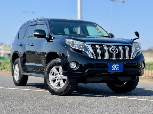 全国対応可能な12カ月保証付きとなります。【全国正規ディーラーでの修理 修理限度額無し 修理限度回数無し 走行距離無制限 ロードサービス付帯 】詳細はスタッフまでお気軽にお問い合わせくださいませ。