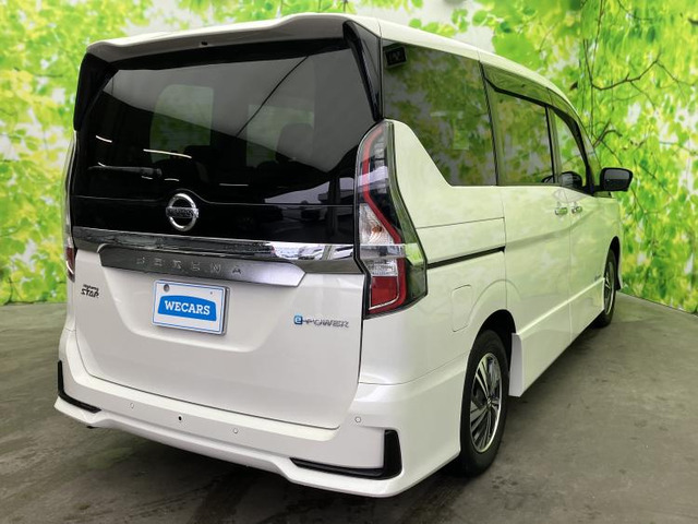 セレナ1.2 e-POWER ハイウェイスターV