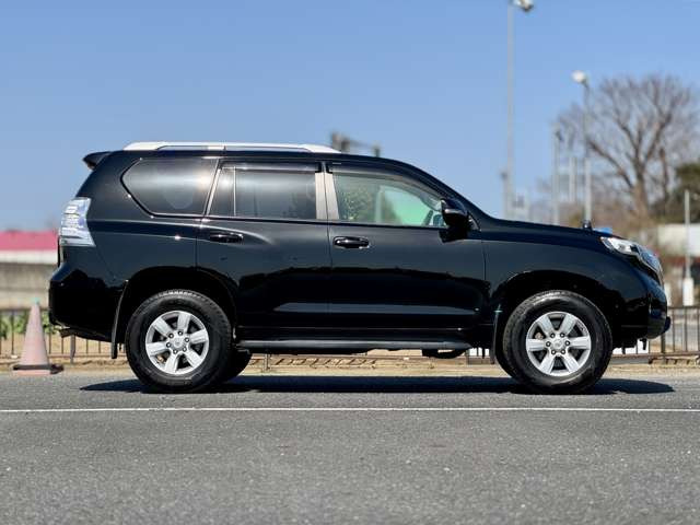 LINEのご登録で画像や動画、詳細なお見積書をお送りできます。お気軽にお問い合わせください。店長・久保のLINE IDになりますので、ご利用くださいませ。ID:@853xfxig