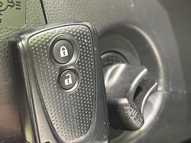 �y�L�[�t���[�V�X�e���z�J�o����|�P�b�g�ɓ��ꂽ�܂܂ł��h�A�̎{���E�������\�ȃX�}�[�g�L�[�𑕔��B�G���W���̃I���E�I�t�����J�M�����o���K�v����������Ƃ��Ă��֗��ł���