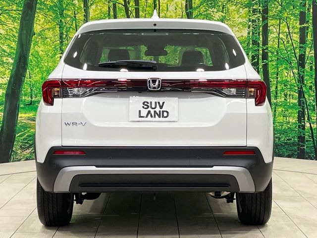 安心の最長10年・走行無制限保証(有償)をご用意。保証内容も充実はもちろん、無料点検&オイル交換や、年中無休の全国・24時間ロードサービスも付帯されておりますのでご安心下さい。