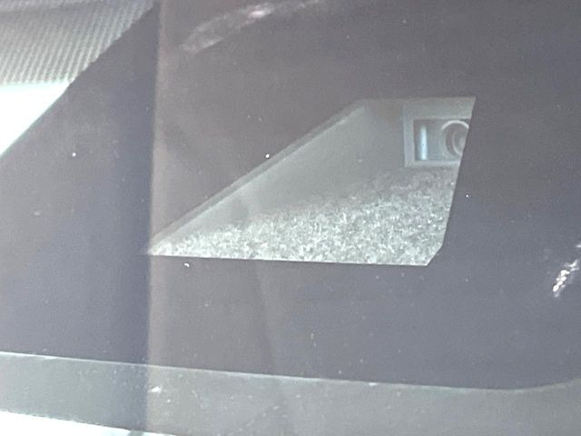 �y�g���^�Z�[�t�e�B�Z���X�z���s���ɑO���̎ԗ�����F�����A�Փ˂������Ȏ��͌x��ƃu���[�L�ŏՓˉ���Ɣ�Q�y�����A�V�X�g�B�����S�Ƀh���C�u�����y���݂��������܂��B