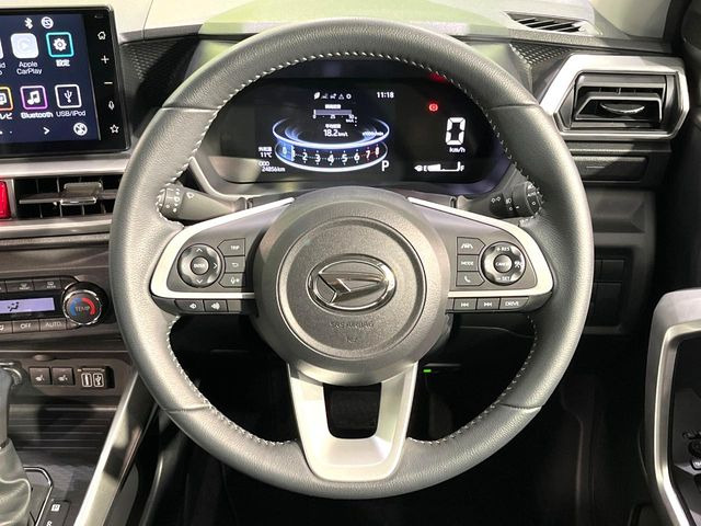 �y�����v�����X�e�A�����O�z�㎿�Ȋv���g�p���邱�ƂŁA��ɂ����������݂ƂĂ��^�]���₷���n���h���ł���