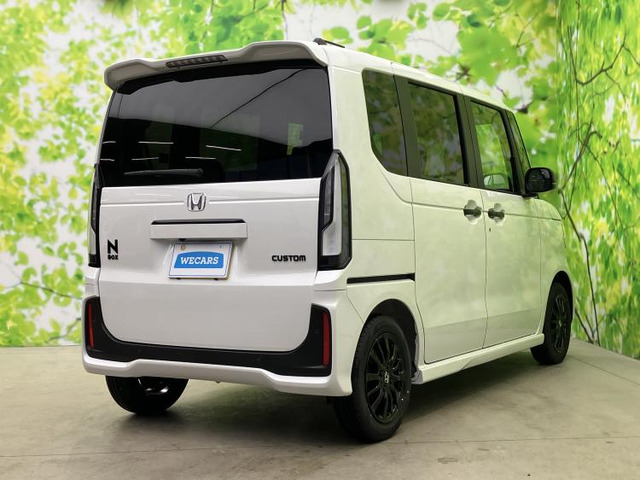 N-BOXカスタムブラック スタイル