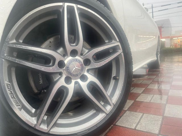 ������18�C���`�A���~�z�C�[��:�A���ԂȂ�ł͂̑�z����������x����z�C�[���Ƒ����ł�!���{�Ԃ̑���Ɋ���Ă�����ɂ����Б̊����Ē��������قǁA�������x���ł܂Ƃ܂��Ă��܂�!