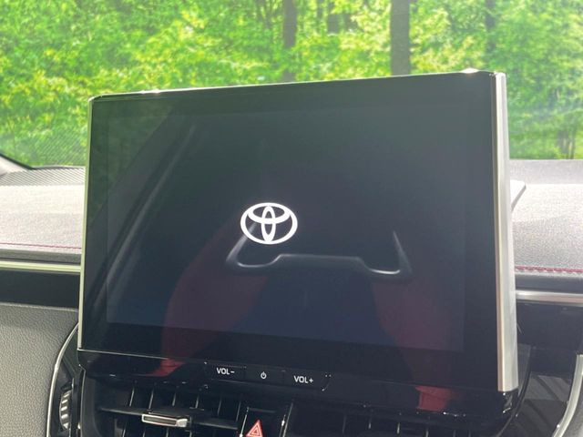 �y10.5�C���` �f�B�X�v���C�I�[�f�B�I�z���ʂ̃f�B�X�v���C��AppleCarPlay��AndroidAuto�����p�\�B�傫�ȉ�ʂŃX�}�z�i�r�A�v���������p���������܂���