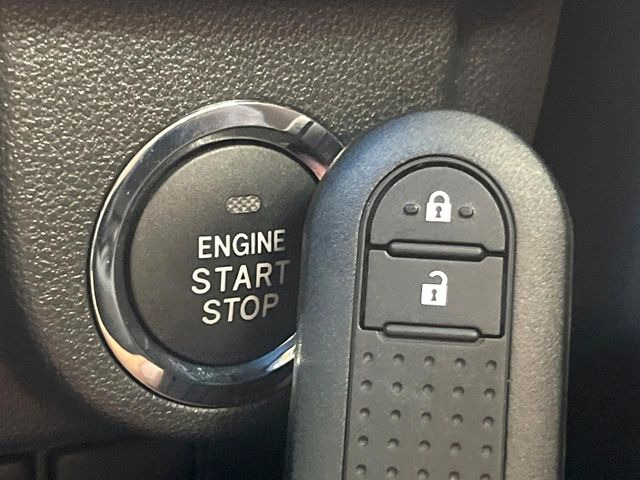 �y�L�[�t���[�V�X�e���z�J�o����|�P�b�g�ɓ��ꂽ�܂܂ł��h�A�̎{���E�������\�ȃX�}�[�g�L�[�𑕔��B�G���W���̃I���E�I�t�����J�M�����o���K�v����������Ƃ��Ă��֗��ł���