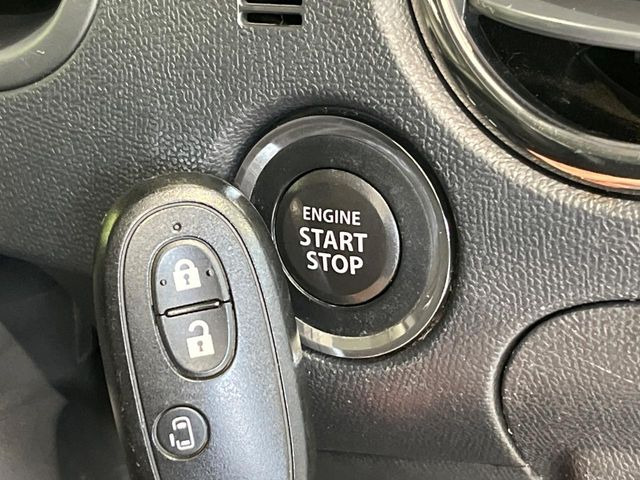 �y�L�[���X�X�^�[�g�V�X�e���z�J�o����|�P�b�g�ɓ��ꂽ�܂܂ł��h�A�̎{���E�������\�ȃX�}�[�g�L�[�𑕔��B�G���W���̃I���E�I�t�����J�M�����o���K�v����������Ƃ��Ă��֗��ł���