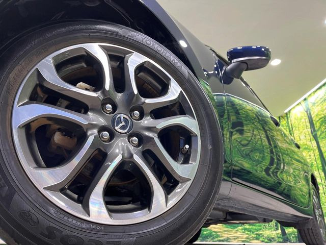 �y����16�C���`�A���~�z�C�[���z�O�ςɃ}�b�`���������A���~�z�C�[���𑕒����Ă���܂��B�e��ЊO�A���~�z�C�[����A�X�^�b�h���X�^�C�����戵�����Ă���܂��B���񂲑��k����������