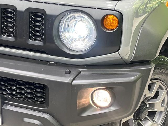 �yLED�w�b�h���C�g�z���V����ԑ��s�����ǍD�Ȏ��E���m�ۂ����S���ĉ^�]�ł��鍂�P�xLED�w�b�h���C�g�𑕔�!�_�����x�������A����d�͂��}�����Ă��܂��B