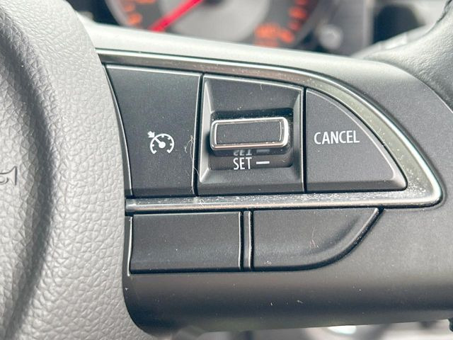 �y�N���[�Y�R���g���[���z�������H�����N���N���s�B�A�N�Z���𗣂��Ă���葬�x�ő��s���ł��A�������^�]���̕��S���y��!�����E�������ȒP�ȃX�C�b�`����Œ����ł��܂��B