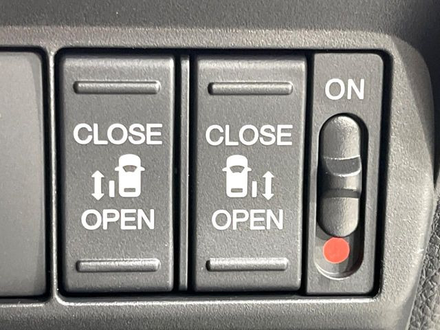 �y�����p���[�X���C�h�h�A�z�X�}�[�g�L�[��^�]�Ȃ̃X�C�b�`�Ō�ȗ����X���C�h�h�A�̊J���\���d��������͂����ăh�A���J����K�v�������A�����Ȃ��q�l�ł��ȒP�ɊJ���߂ł����K�ł���