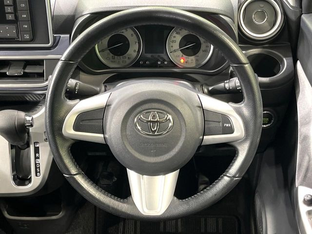 �y�����v�����X�e�A�����O�z�㎿�Ȋv���g�p���邱�ƂŁA��ɂ����������݂ƂĂ��^�]���₷���n���h���ł���