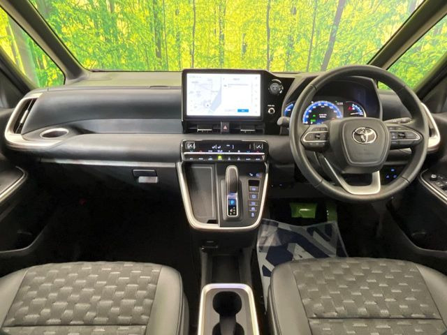 ヴォクシー1.8 ハイブリッド S-Z