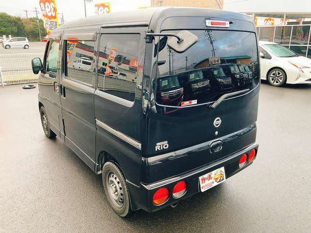 ���X�ł͌y�����Ԃ��畁�ʎԂ܂ŕ��L���I�[�����[�J�[�̎Ԏ�E�F�E�O���[�h��L�x�ɑ����Ă���܂��B