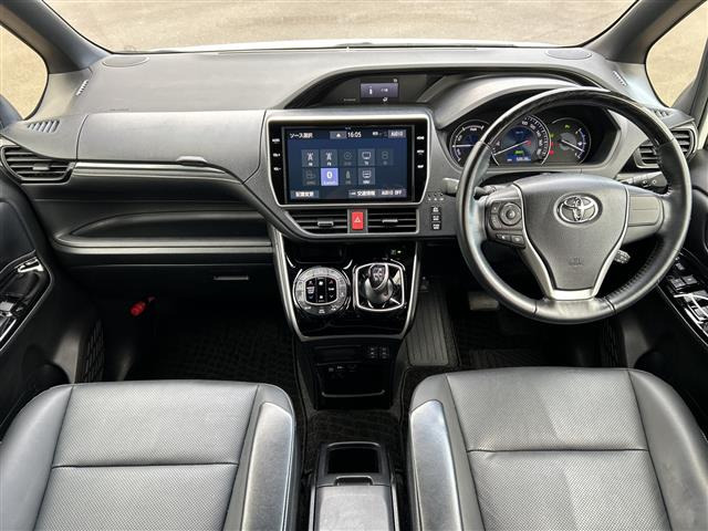 エスクァイアハイブリッド1.8 Gi