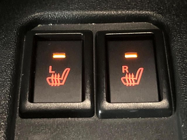 【シートヒーター】寒い日に重宝するシートヒーター!エアコンより早く温まってくれるので寒がりの人も安心ですね♪エアコンの温風は乾燥するから苦手、という方にもをおすすめです。