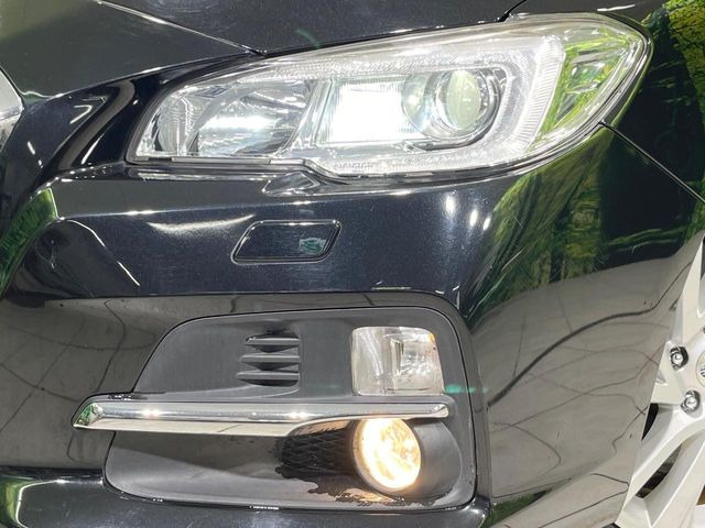 �yLED�w�b�h���C�g�z���V����ԑ��s�����ǍD�Ȏ��E���m�ۂ����S���ĉ^�]�ł��鍂�P�xLED�w�b�h���C�g�𑕔�!�_�����x�������A����d�͂��}�����Ă��܂��B