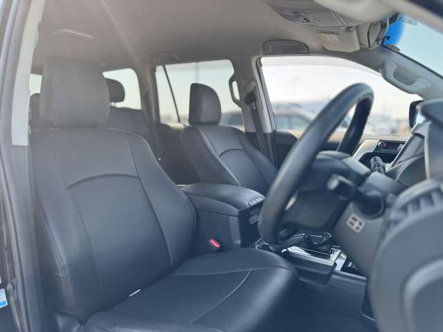 当店ではご契約頂きましたお客様にドライブレコーダーやガラスコーティング施工など、お値段を抑えてご提供させて頂いております。詳細はスタッフまでお気軽にお問い合わせくださいませ。