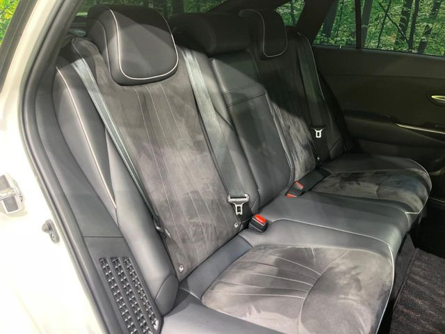 �y�n�[�t���U�[�V�[�g�z�������ƍ���S�n�𗼗������l�C�̃V�[�g���w�ʁE���ʂ̃t�@�u���b�N�f�ނ́A�ʋC���̗ǂ��⊊��ɂ����ɗD��Ă��܂��B�C���╞���ɍ��E���ꂸ���K�ɂ���肢�������܂��B