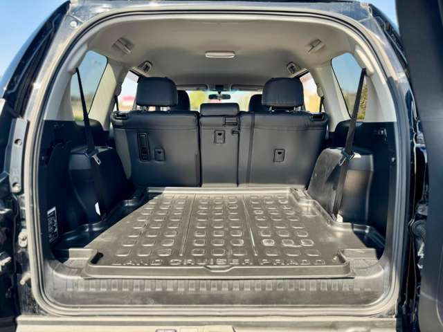 お電話・メールにてご質問・ご相談などお気軽にしてください^^もちろんご来店していただき、直接お車をご覧になってください。試乗もご対応させていただきますので、スタッフ一同お待ちしております。