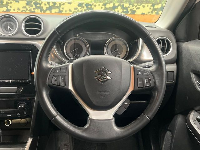 �y�����v�����X�e�A�����O�z�㎿�Ȋv���g�p���邱�ƂŁA��ɂ����������݂ƂĂ��^�]���₷���n���h���ł���