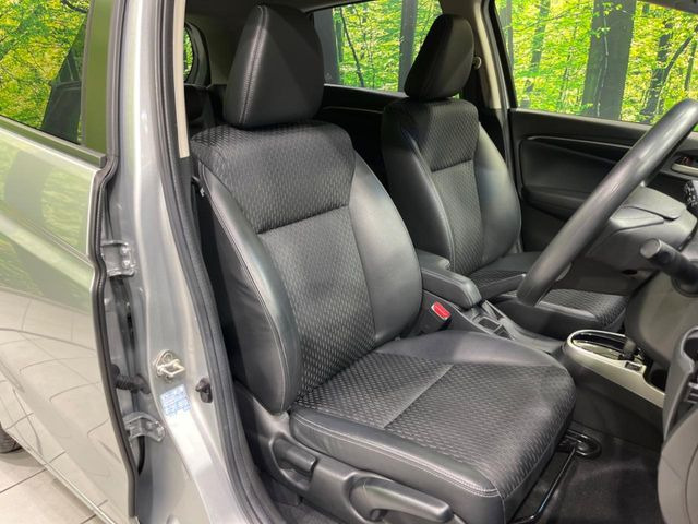 �y�n�[�t���U�[�V�[�g�z�������ƍ���S�n�𗼗������l�C�̃V�[�g���w�ʁE���ʂ̃t�@�u���b�N�f�ނ́A�ʋC���̗ǂ��⊊��ɂ����ɗD��Ă��܂��B�C���╞���ɍ��E���ꂸ���K�ɂ���肢�������܂��B