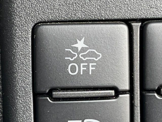 �y�X�}�[�g�A�V�X�g�z���s���ɑO���̎ԗ�����F�����A�Փ˂������Ȏ��͌x��ƃu���[�L�ŏՓˉ���Ɣ�Q�y�����A�V�X�g�B�����S�Ƀh���C�u�����y���݂��������܂��B