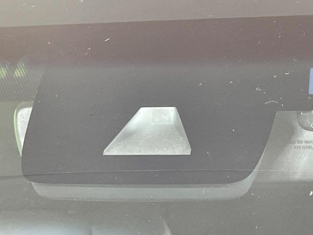 �y�g���^�Z�[�t�e�B�Z���X�z���s���ɑO���̎ԗ�����F�����A�Փ˂������Ȏ��͌x��ƃu���[�L�ŏՓˉ���Ɣ�Q�y�����A�V�X�g�B�����S�Ƀh���C�u�����y���݂��������܂��B