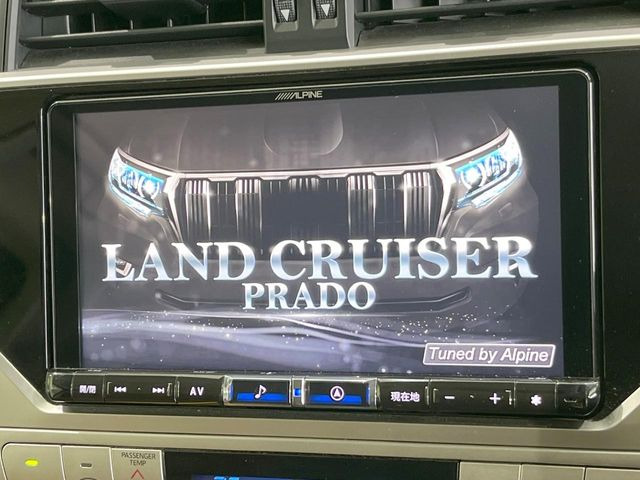 �y���[�J�[�����i�r�z�C���e���A�ɗn�����ރX�^�C���b�V���ȁu��p�݌v�v���[�J�[�i�r�𑕔��􎋔F���⑀�쐫�ȂǊ�{���\�ɂ��D��A���㎿�ȃJ�[���C�t�����y���݂��������܂��B