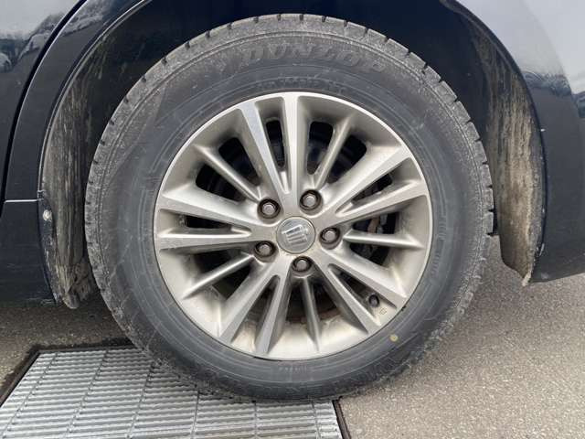 ���X�͎Ԃ̕i���Ɏ��M�������Ă��܂�!�Ȃ̂ŁA���܂��܂Ȋp�x����70���ȏ�̂��ʐ^�ڂ��Ă��܂��B