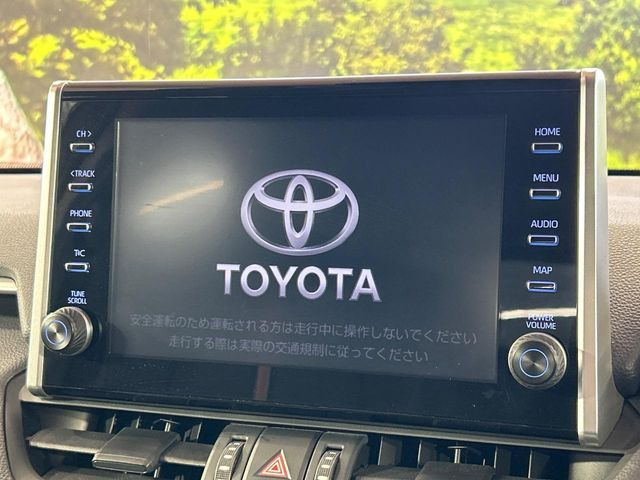 �y����9�C���` �f�B�X�v���C�I�[�f�B�I�z���ʂ̃f�B�X�v���C��AppleCarPlay��AndroidAuto�����p�\�B�傫�ȉ�ʂŃX�}�z�i�r�A�v���������p���������܂���