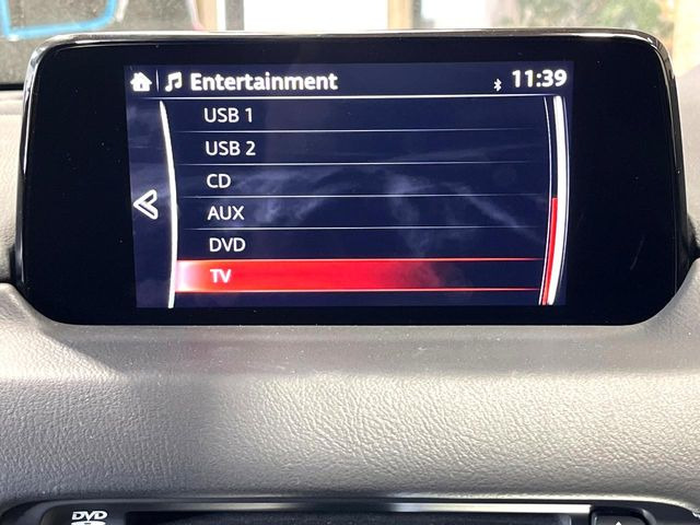 【マツダコネクトナビ】車内の雰囲気にマッチした一体型タイプのナビ。各種車輌設定やBluetooth再生等、様々な機能が楽しめます。直感的なダイヤル操作が可能で、使い勝手も良好です。