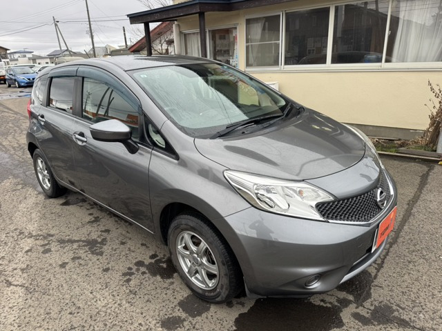 ノート1.2 X FOUR 4WD