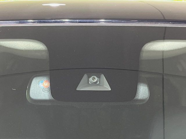 �y�C���e���W�F���g�G�}�[�W�F���V�[�u���[�L�z�t�����g�J�����őO���̎ԗ�����s�҂����m�B�Փ˂������Ȏ��͏Փ˔�Q�y���u���[�L���쓮�A�Փˉ�����T�|�[�g�B�����S�Ƀh���C�u�����y���݂��������܂��B