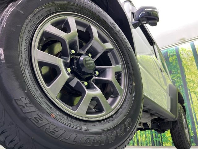 �y����15�C���`�A���~�z�C�[���z�O�ςɃ}�b�`���������A���~�z�C�[���𑕒����Ă���܂��B�e��ЊO�A���~�z�C�[����A�X�^�b�h���X�^�C�����戵�����Ă���܂��B���񂲑��k����������