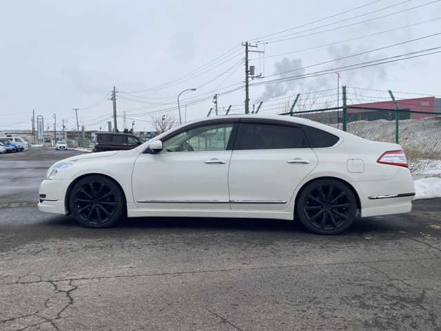 車検、整備もお任せ下さい!当社提携の指定工場がございます!傷、へこみ、お車の不具合もリーズナブルな価格で対応します!