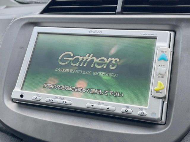 �y�����i�r�z�l�C�̏����i�r�𑕔����Ă���܂��B�i�r�̎g���₷���͂������A�I�[�f�B�I�@�\���[��!�L�����v�◷�s�͂������A�ʋ΂┃�����ȂǕ��i�̃h���C�u���y�����Ȃ�͂���