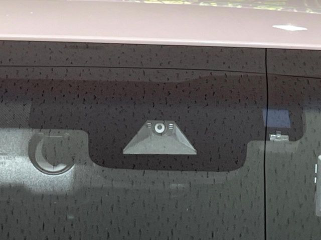 �y�g���^�Z�[�t�e�B�Z���XP�z���s���ɑO���̎ԗ�����F�����A�Փ˂������Ȏ��͌x��ƃu���[�L�ŏՓˉ���Ɣ�Q�y�����A�V�X�g�B�����S�Ƀh���C�u�����y���݂��������܂��B