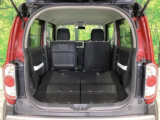 ���i�̂���������ʋ΁A���}���ɏ\���ȉ׎��X�y�[�X���m�ۂ��Ă���܂��B�Z�J���h�V�[�g��|���ƁA�傫�ȉו��̐ύڂ��\�ł���