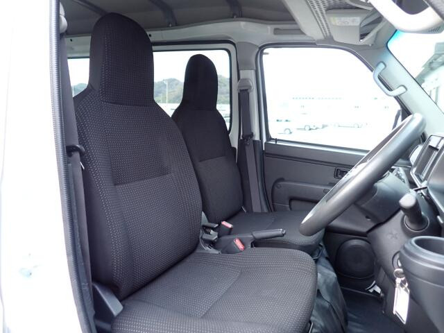 �t�����g�V�[�g�A��ԗǍD�ň��S�ł��B�傫�ȉ�����Ȃ����S�ł�