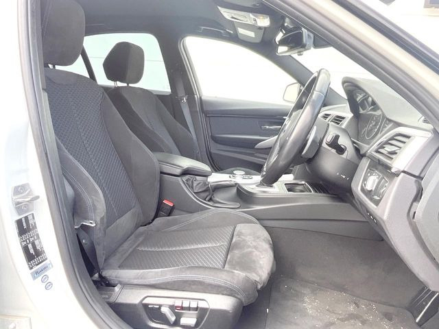 ��M�X�|�[�c��p�A���J���^�[���V�[�g:����������V�[�g�ގ���@�\�́A�h���C�o�[�𖣗������K�ȃh���C�r���O�����o���܂�!