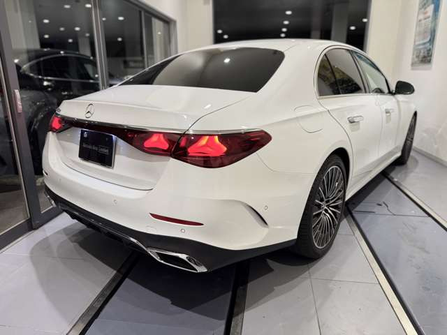 EクラスE220d アバンギャルド AMGラインパッケージ (ISG)