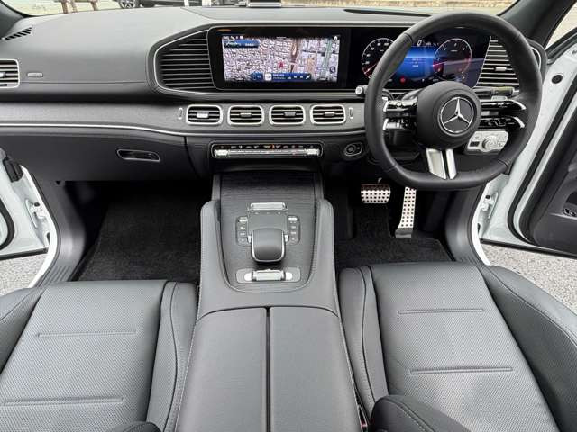 MBUX�����F���i�r�E�^�b�`�p�l��AR�i�r���[�V�����ETV�EUSB�E�u���[�g�D�[�X�E�A�b�v���J�[�v���C�B