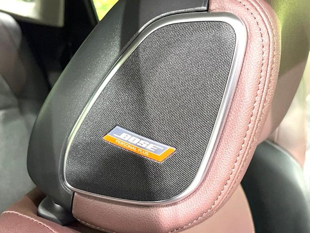 �yBOSE�T�E���h�V�X�e���z���[�J�[�I�v�V�����̍��i�ʃT�E���h�V�X�e���𓋍ځB��p�̃`���[�j���O���{���ꂽ�召�l�X�ȃX�s�[�J�[����ǎ��ȃT�E���h���t�ł��A�Տꊴ���ӂ�鉹����Ԃ����o���܂��B