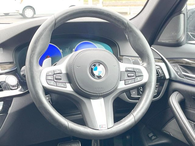 ���n���h�����̃X�������Ȃ��A���ꂢ�ȏ�Ԃ��ێ����Ă���܂��B�e�X�C�b�`���̓�����m�F�ς݂ł��B