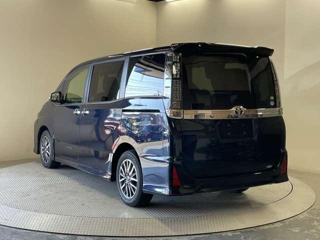 �l�C�̎Ԏ킪�����낢!�e���[�J�[ �ŐV�l�C�Ԃ����C���i�b�v!���ĐG���đI�ׂ�W����ł�!