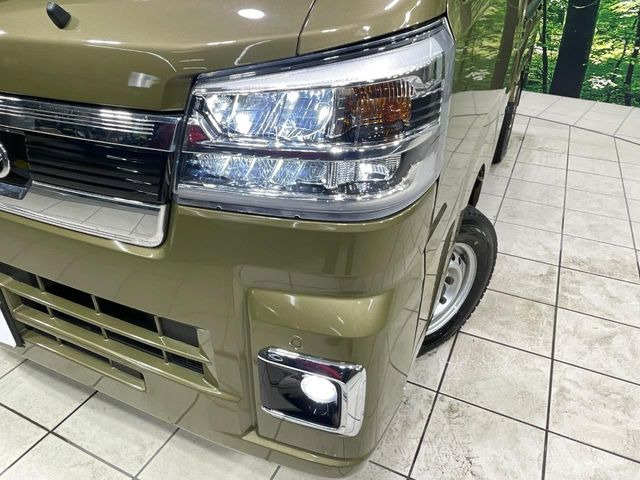 �yLED�w�b�h���C�g�z���V����ԑ��s�����ǍD�Ȏ��E���m�ۂ����S���ĉ^�]�ł��鍂�P�xLED�w�b�h���C�g�𑕔�!�_�����x�������A����d�͂��}�����Ă��܂��B