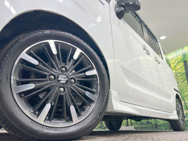 �y����15�C���`�A���~�z�C�[���z�O�ςɃ}�b�`���������A���~�z�C�[���𑕒����Ă���܂��B�e��ЊO�A���~�z�C�[����A�X�^�b�h���X�^�C�����戵�����Ă���܂��B���񂲑��k����������