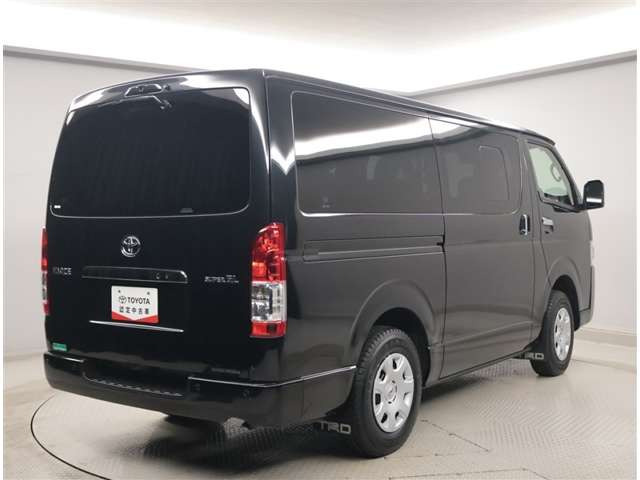 ハイエースバン